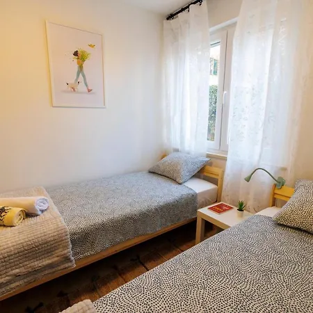 Urban Center Apartment Split